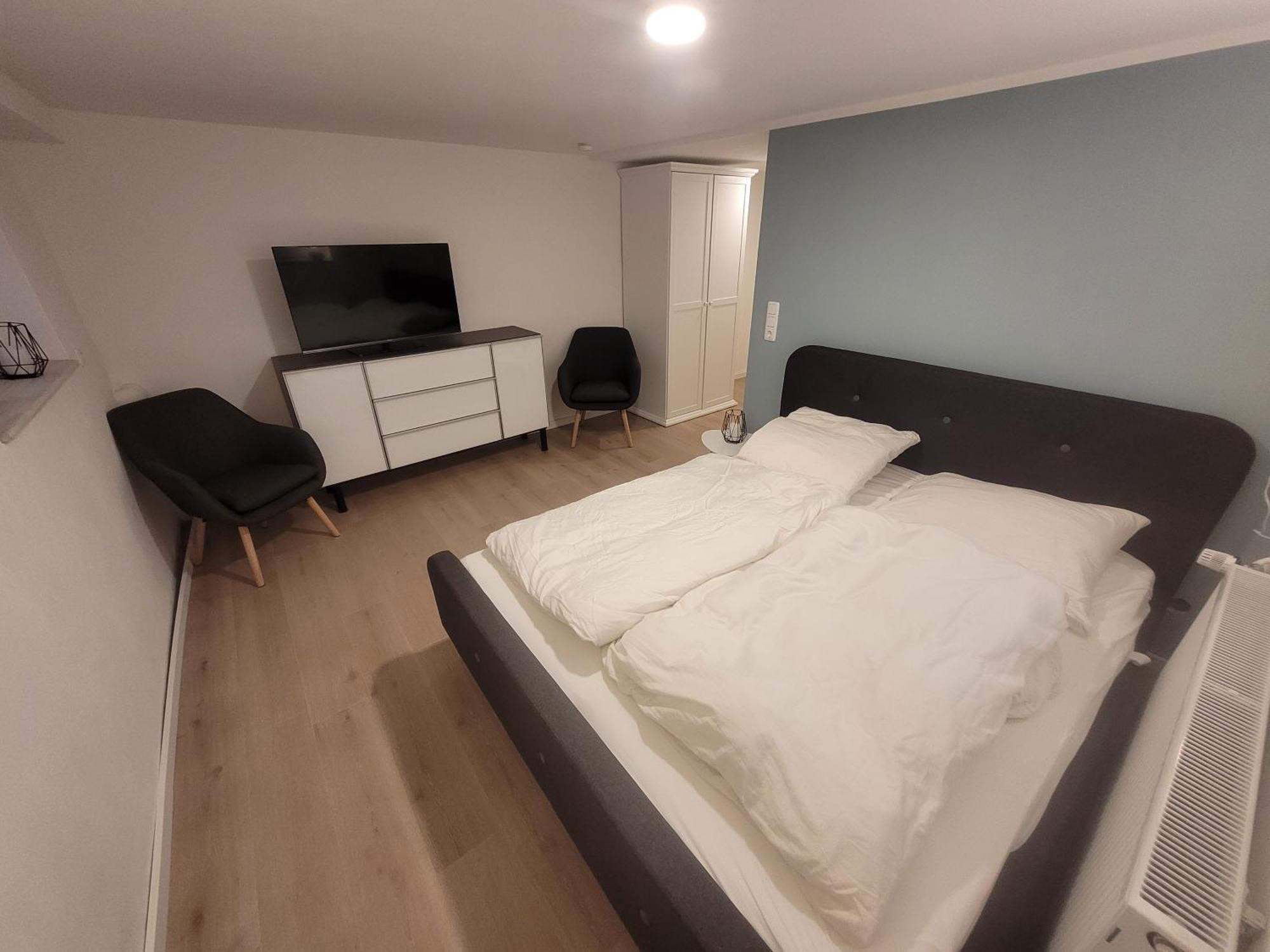 Zimmer Im Souterrain Mit Eigenem Bad Celle Luaran gambar