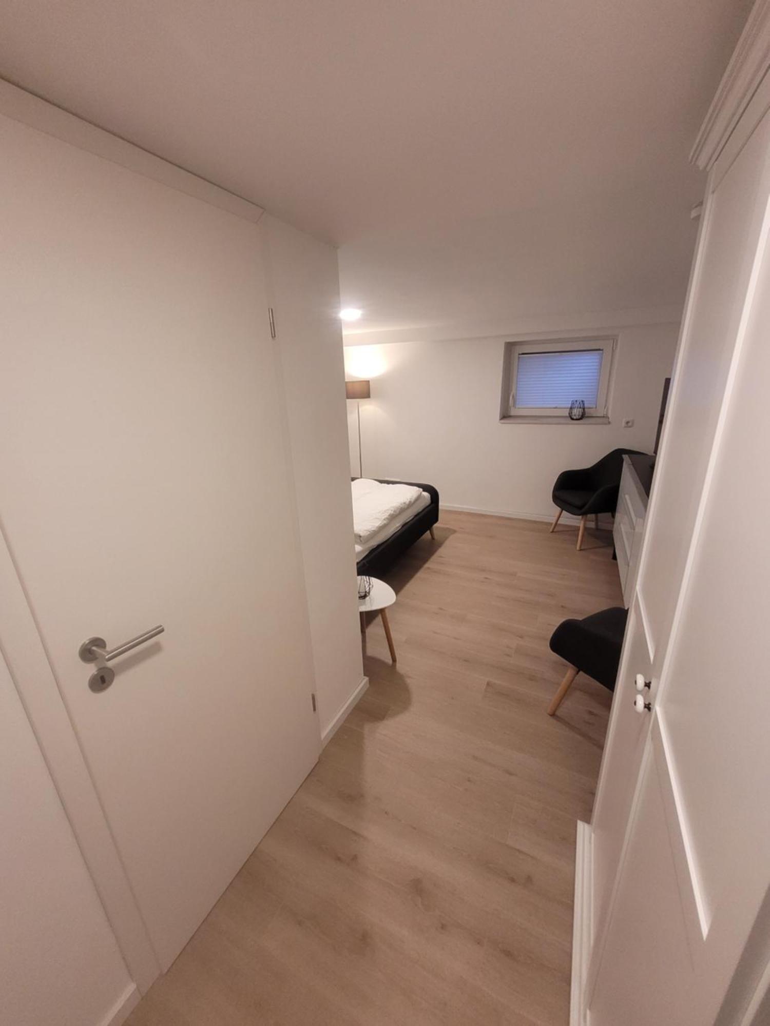 Zimmer Im Souterrain Mit Eigenem Bad Celle Luaran gambar